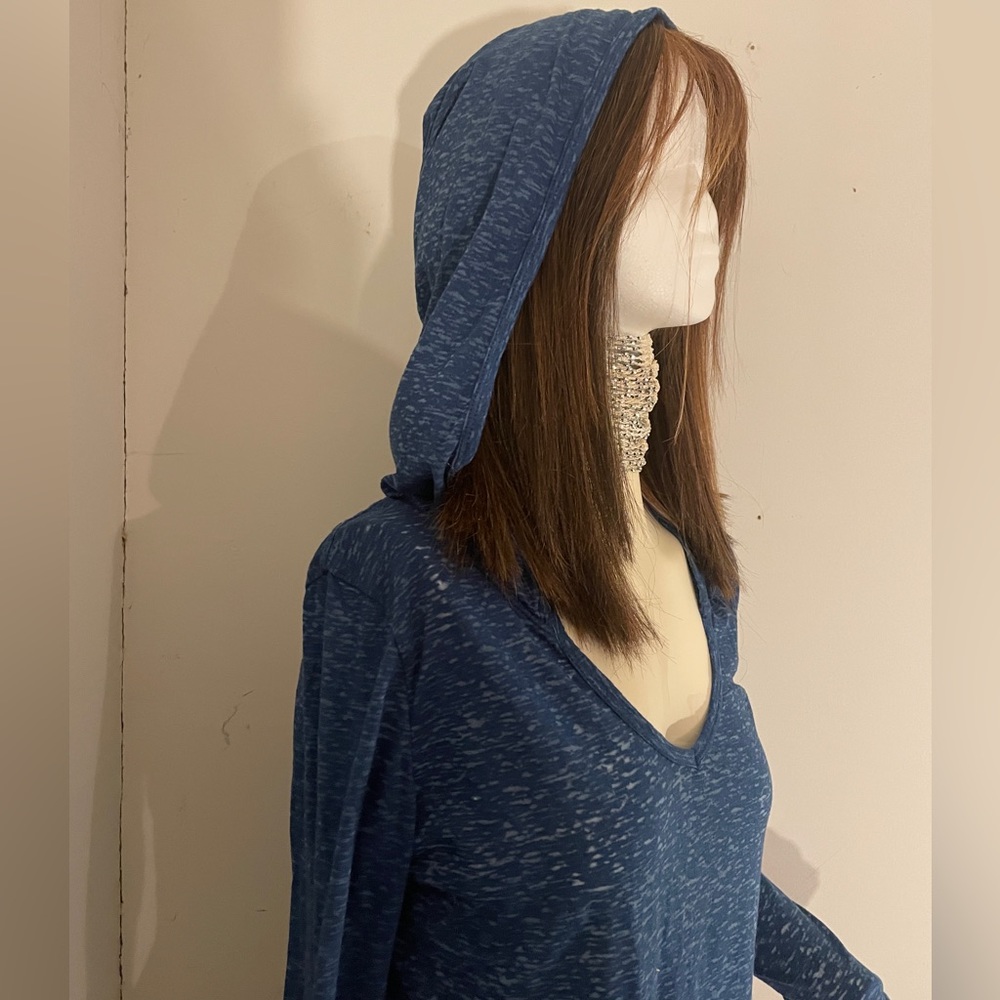 Blue hooded “Earth Yoga” organic large shirt.
